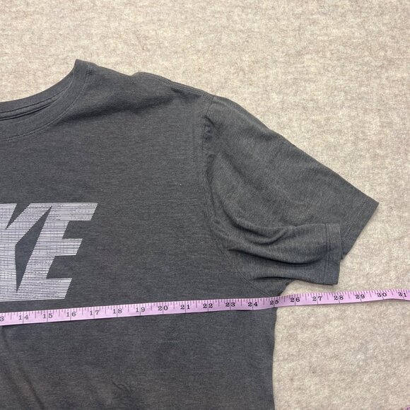 The Nike Tee Grey Crewneck Short Sleeve T-shirt Men's Size XXL - Picture 6 of 8